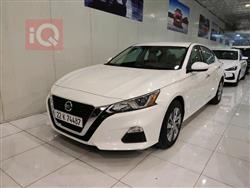 نيسان ألتيما